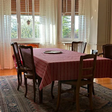 La De Marie Bed & Breakfast